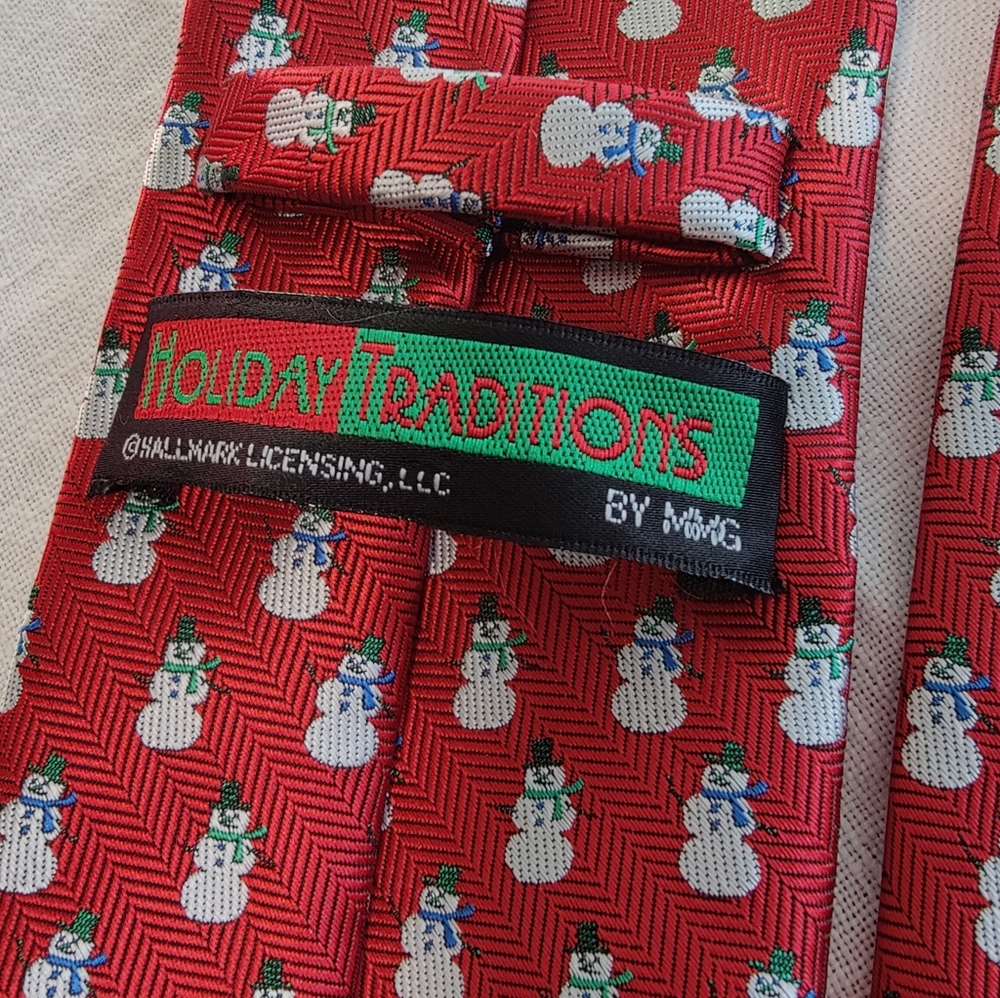 Holiday Traditions snowman red tie 100% polyester microfiber - Picture 4 of 6